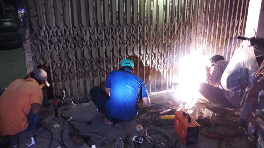 Dịch vụ sửa Cửa sắt Hà Nội – Chuyên nghiệp Chất lượng